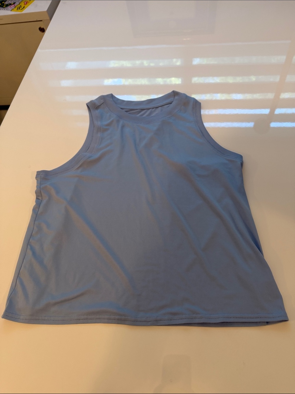 Vuori Energy Tank Periwinkle Blue - Picture 5 of 8